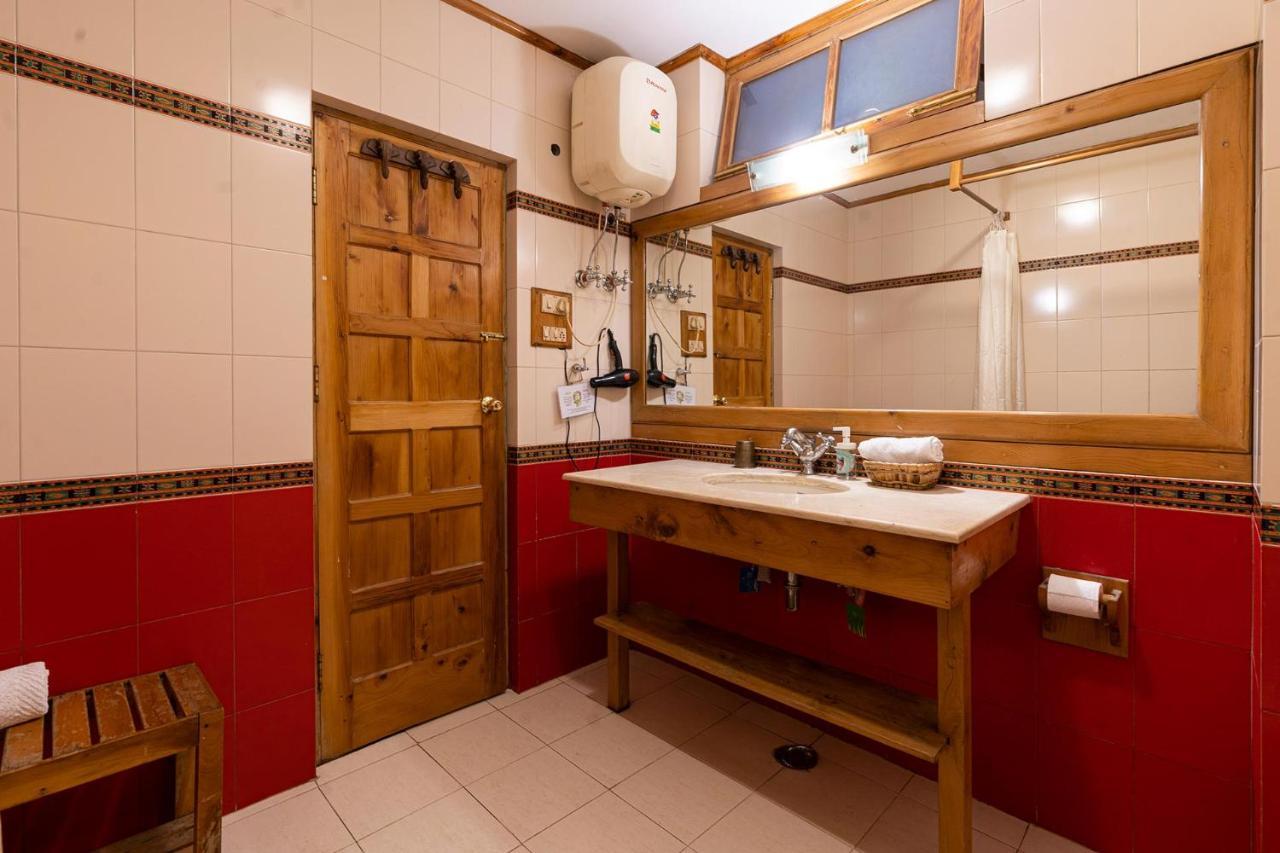 Stayvista At Casa Bella Vista- Mall Road Manāli Zewnętrze zdjęcie